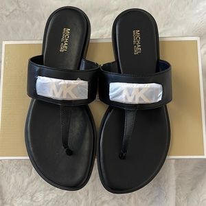 BRAND NEW! Michael Kors Sandals. Size 8.